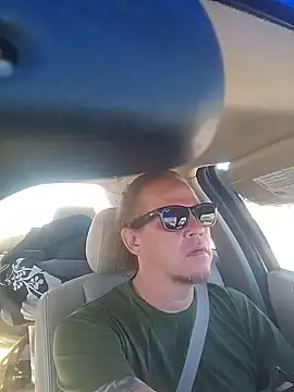 Snapshot of yourMasterisBored chatting on 1, 6, 2026 yourMasterisBored online show from 1, 6, 2026