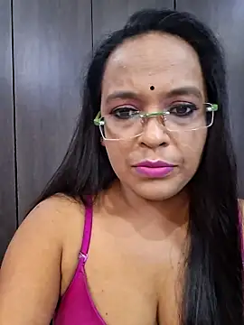 Snapshot of hornyrosy321 chatting on 31, 5, 2026 hornyrosy321 online show from 31, 5, 2026