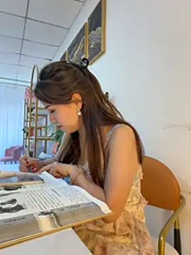 Snapshot of Xiaoxiao-y chatting on 18, 4, 2026 Xiaoxiao-y online show from 18, 4, 2026