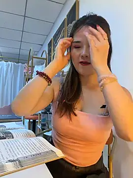 Snapshot of Xiaoxiao-y chatting on 25, 4, 2026 Xiaoxiao-y online show from 25, 4, 2026