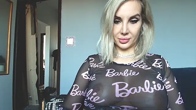 SexyQueenNina online show from 18, 1, 2026