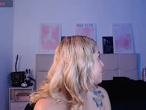 Snapshot of trinitych_ chatting on 15, 3, 2026 trinitych online show from 15, 3, 2026