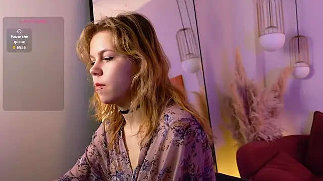 Snapshot of ElizabethVane chatting on 23, 4, 2026 ElizabethVane online show from 23, 4, 2026