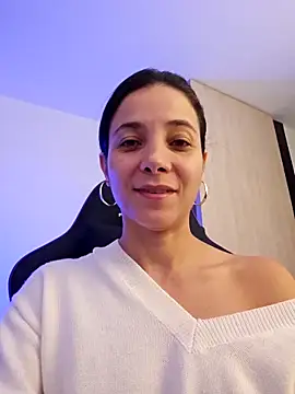 Snapshot of miaeyex chatting on 15, 4, 2026 miaeyex online show from 15, 4, 2026