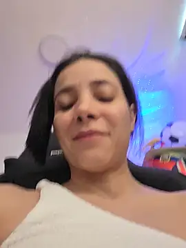 Snapshot of miaeyex chatting on 15, 7, 2026 miaeyex online show from 15, 7, 2026