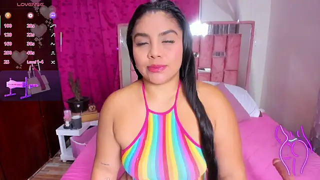 Snapshot of BiancaBooty chatting on 6, 4, 2026 BiancaBooty online show from 6, 4, 2026
