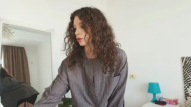 IreneBlue  online show from 28, 4, 2026