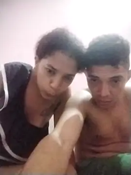 Snapshot of juli555t chatting on 16, 6, 2026 juli555t online show from 16, 6, 2026