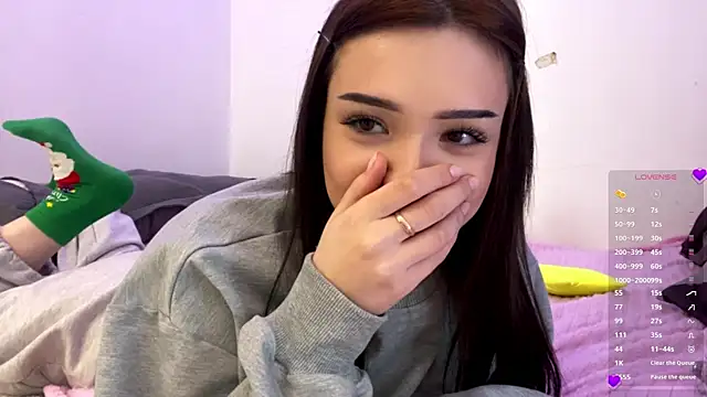 Snapshot of BeckyAurielle chatting on 10, 4, 2026 BeckyAurielle online show from 10, 4, 2026
