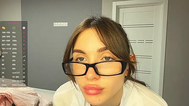 Snapshot of Veluxe chatting on 22, 5, 2026 Veluxe online show from 22, 5, 2026