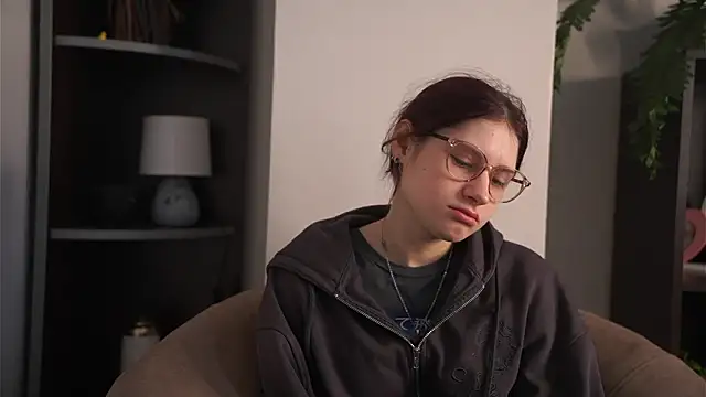 Snapshot of KaryLias chatting on 16, 3, 2026 KaryLias online show from 16, 3, 2026