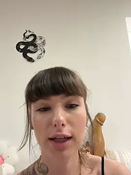 xsugarbabe online show from 24, 4, 2026