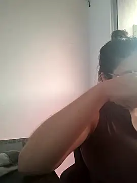 Aila Phone online show from 8, 4, 2026