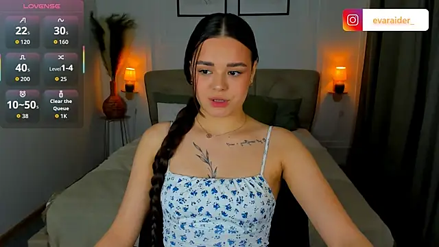 EvaRaider online show from 23, 4, 2026