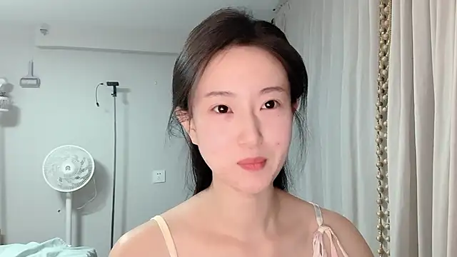 Snapshot of 1X-yiyi chatting on 22, 6, 2026 1X-yiyi online show from 22, 6, 2026