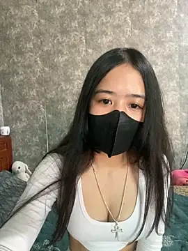 Leeleesweetbaebi online show from 19, 3, 2026