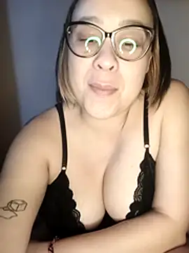 Snapshot of lua-bfly chatting on 30, 5, 2026 lua-bfly online show from 30, 5, 2026