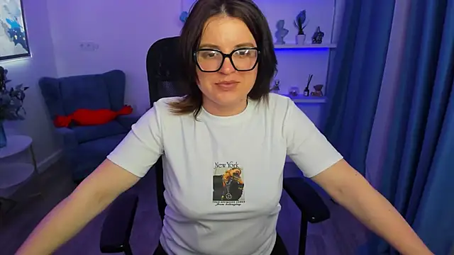AmeliaDateri online show from 1, 4, 2026