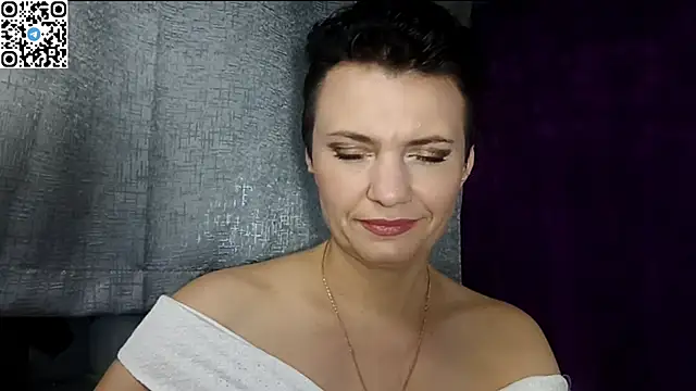 Snapshot of HotMamaQueen234 chatting on 5, 5, 2026 HotMamaQueen234 online show from 5, 5, 2026