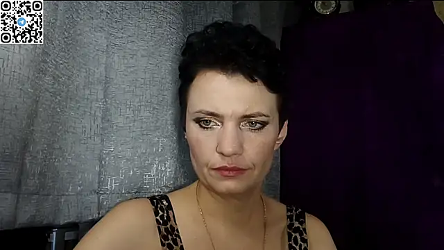 Snapshot of HotMamaQueen234 chatting on 7, 5, 2026 HotMamaQueen234 online show from 7, 5, 2026