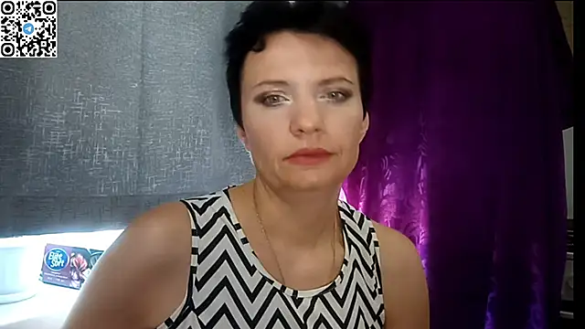 Snapshot of HotMamaQueen234 chatting on 18, 6, 2026 HotMamaQueen234 online show from 18, 6, 2026