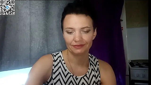 Snapshot of HotMamaQueen234 chatting on 2, 7, 2026 HotMamaQueen234 online show from 2, 7, 2026