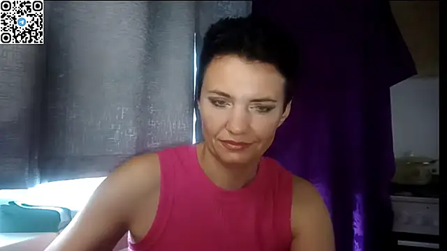 Snapshot of HotMamaQueen234 chatting on 9, 7, 2026 HotMamaQueen234 online show from 9, 7, 2026