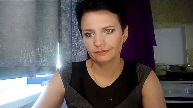 Snapshot of HotMamaQueen234 chatting on 27, 7, 2026 HotMamaQueen234 online show from 27, 7, 2026