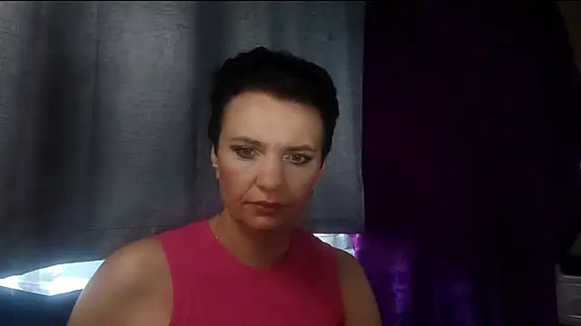 Snapshot of HotMamaQueen234 chatting on 28, 7, 2026 HotMamaQueen234 online show from 28, 7, 2026