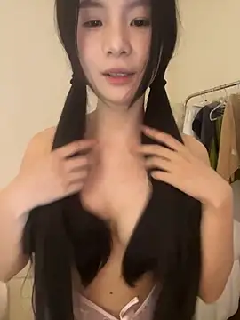 Snapshot of Xiaozuzongo1 chatting on 17, 5, 2026 Xiaozuzongo1 online show from 17, 5, 2026