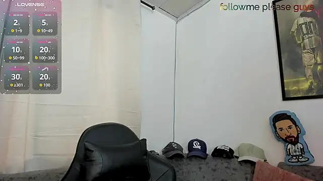 Snapshot of sweetlatinoboy chatting on 10, 6, 2026 sweetlatinoboy online show from 10, 6, 2026