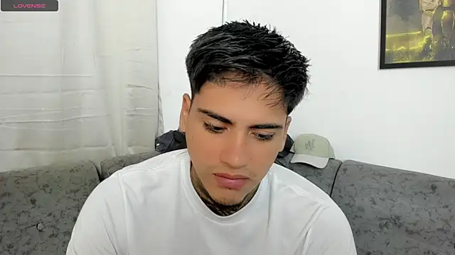 Snapshot of sweetlatinoboy chatting on 3, 8, 2026 sweetlatinoboy online show from 3, 8, 2026