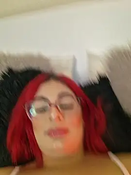 Scarlet Evanss  online show from 2, 5, 2026