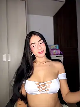  Alejandra 02 online show from 6, 4, 2026