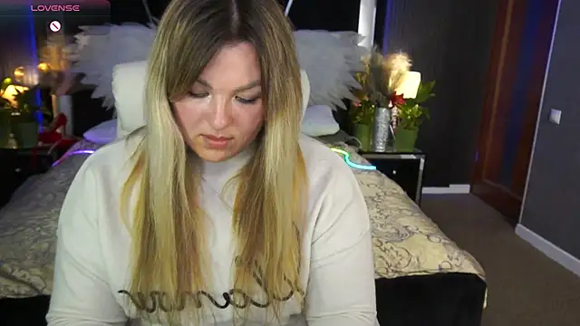 AlissyaGrayy online show from 11, 4, 2026