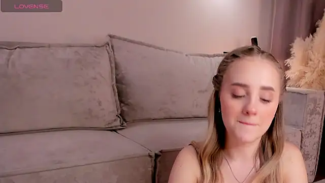AmilyMoore online show from 31, 3, 2026