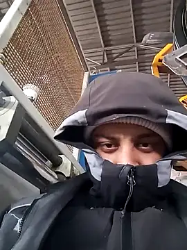 Snapshot of Diaaeddne chatting on 4, 4, 2026 Diaaeddne online show from 4, 4, 2026