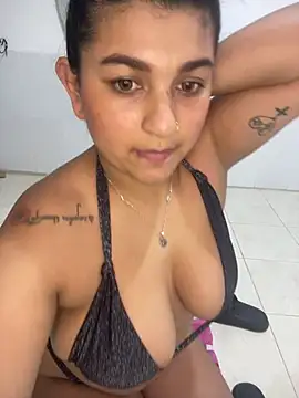 Mia rouseee online show from 7, 4, 2026