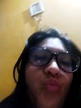 Snapshot of LatinSquirtBaby chatting on 19, 5, 2026 LatinSquirtBaby online show from 19, 5, 2026