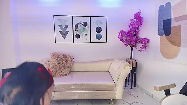 Kitty  meow online show from 14, 4, 2026