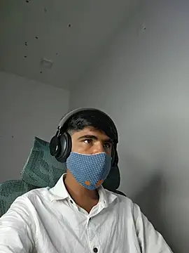 Snapshot of mavin_ chatting on 3, 5, 2026 mavin online show from 3, 5, 2026