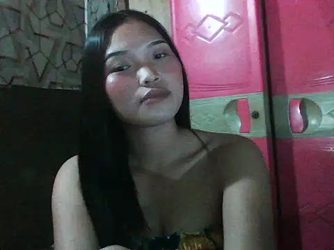 Snapshot of Pinayy_Thalia chatting on 2, 4, 2026 Pinayy Thalia online show from 2, 4, 2026