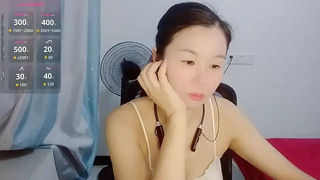 Snapshot of Lianzi-2026 chatting on 5, 6, 2026 Lianzi-2026 online show from 5, 6, 2026