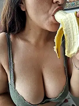 rafaella stefano online show from 25, 3, 2026