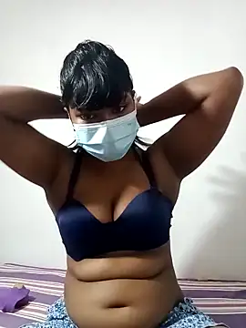 honeyi babe online show from 8, 4, 2026