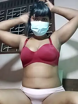 Snapshot of honeyi_babe chatting on 7, 5, 2026 honeyi babe online show from 7, 5, 2026