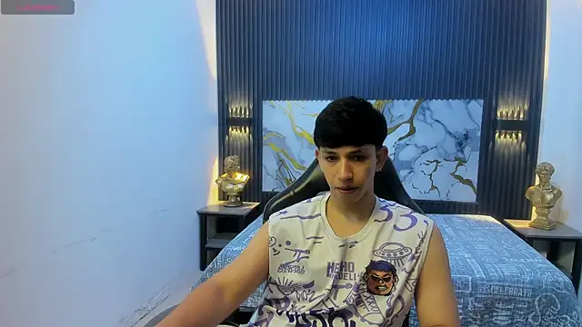 Snapshot of AdrianFranko chatting on 27, 5, 2026 AdrianFranko online show from 27, 5, 2026