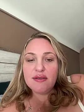 Snapshot of 1SexyQueen chatting on 29, 5, 2026 1SexyQueen online show from 29, 5, 2026