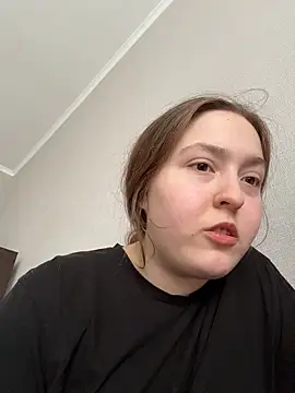 charmingggirl online show from 10, 4, 2026