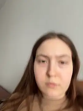 charmingggirl online show from 11, 4, 2026